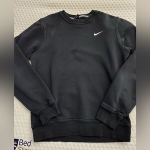 Black single swoosh Nike crewneck sweatshirt